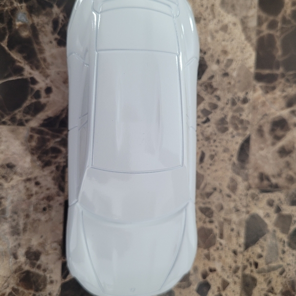 Limited Edition Porsche Die Cast Model Car - Picture 2 of 6